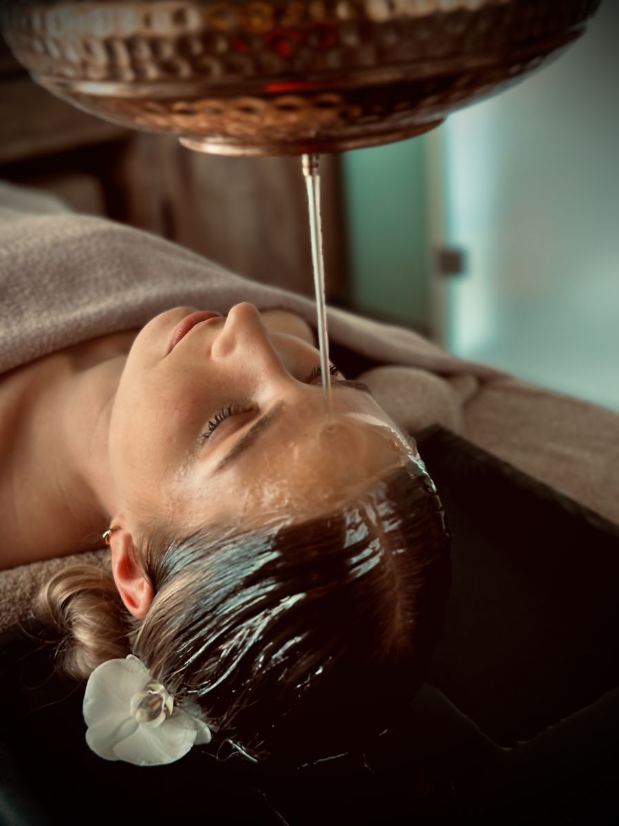 Ayurveda Shirodhara